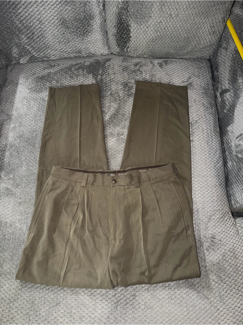 Tommy Bahama Olive Green 100% silk Dress Pants